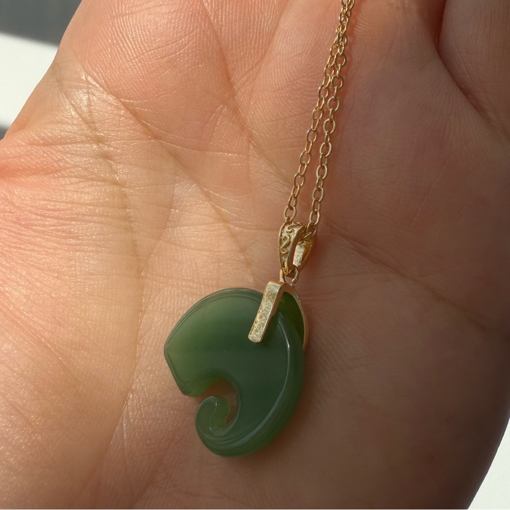 Natural Necklace Green Jade Elephant Pendant | 18K Gold Plated Chain Necklace - Picture 7 of 12